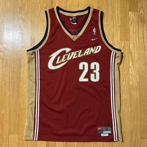 Original Cleveland Cavaliers LeBron James Nike Jersey Size Men’s Large